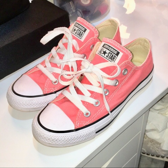 salmon colored converse
